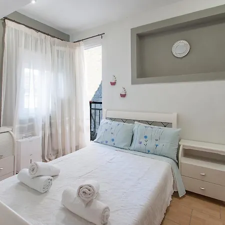 Adrianna's House Σπίτι διακοπών Σκιάθος Πόλη